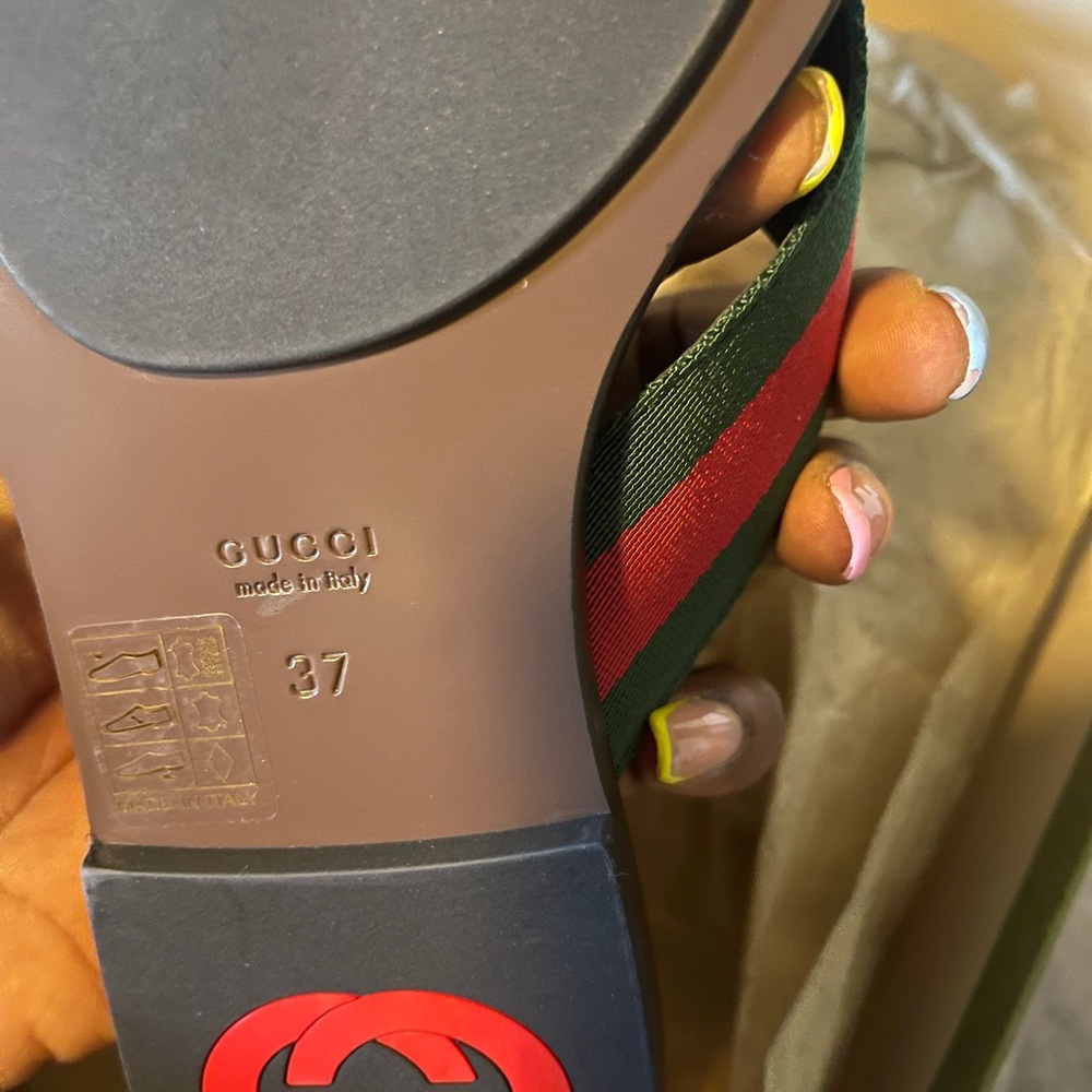 Gucci sandals